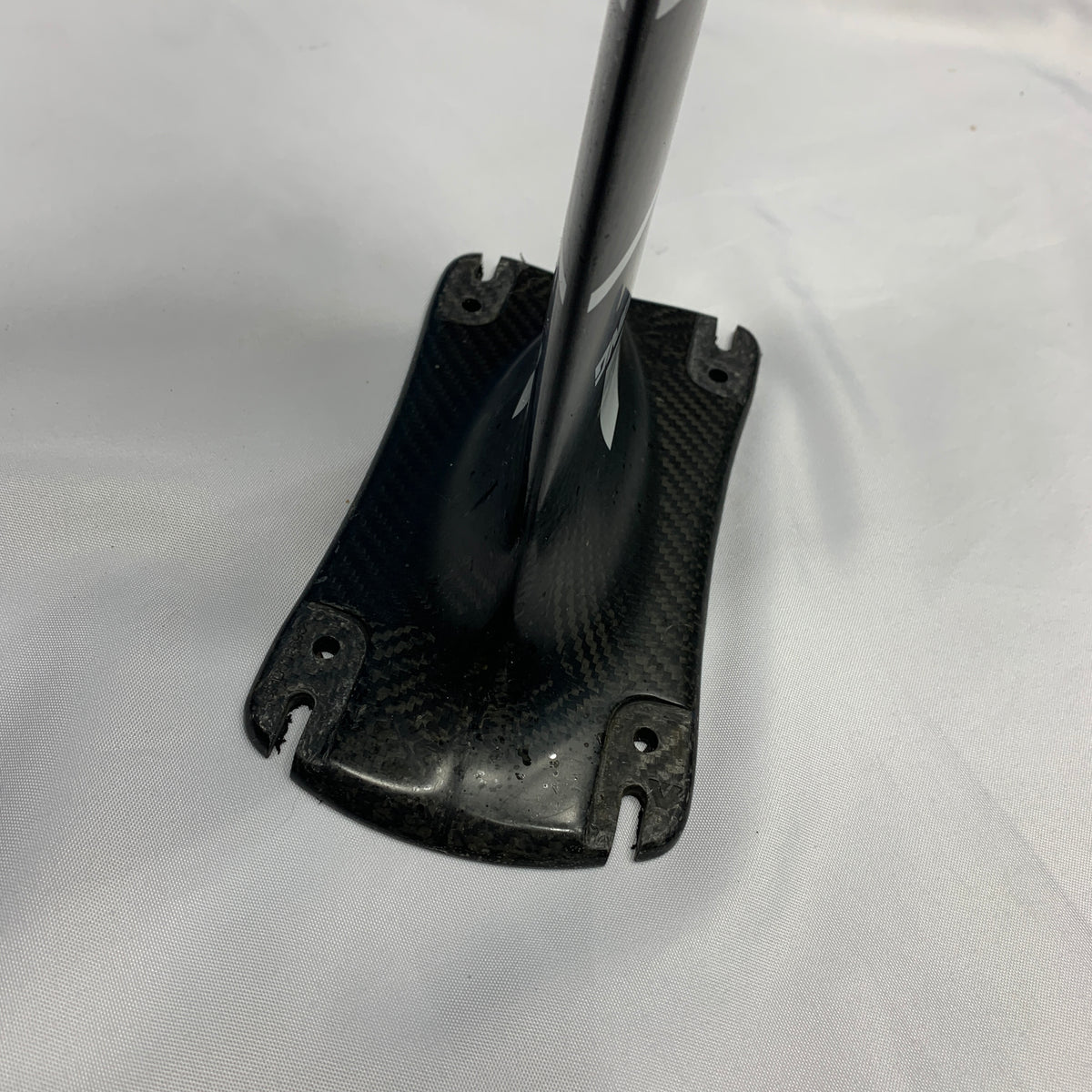 USED Armstrong A+ System Mast-72cm