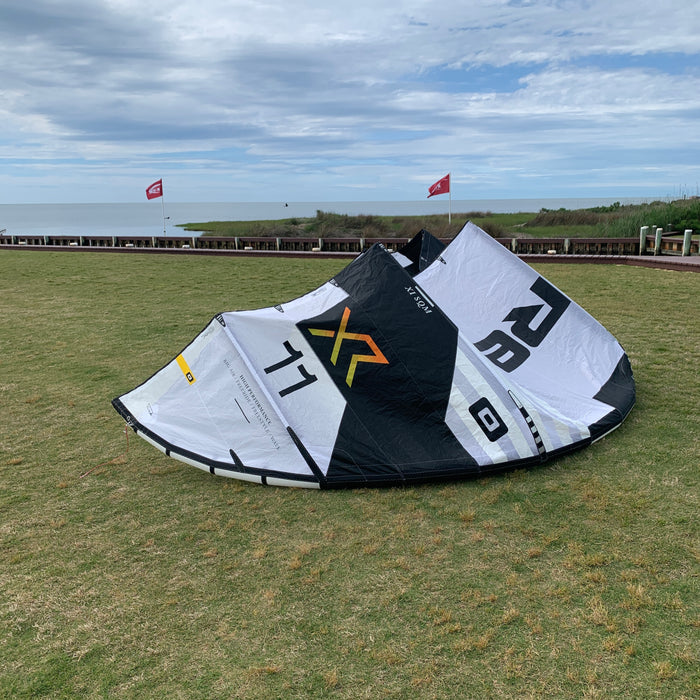 USED Core XR7 Kite-11m-White
