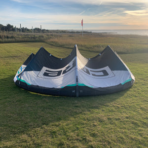 USED Core XR8 Kite-12m-Black