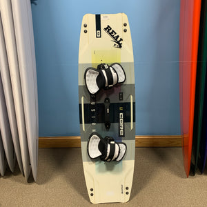 USED Core Fusion 6 Kiteboard-144 x 43cm w/Straps