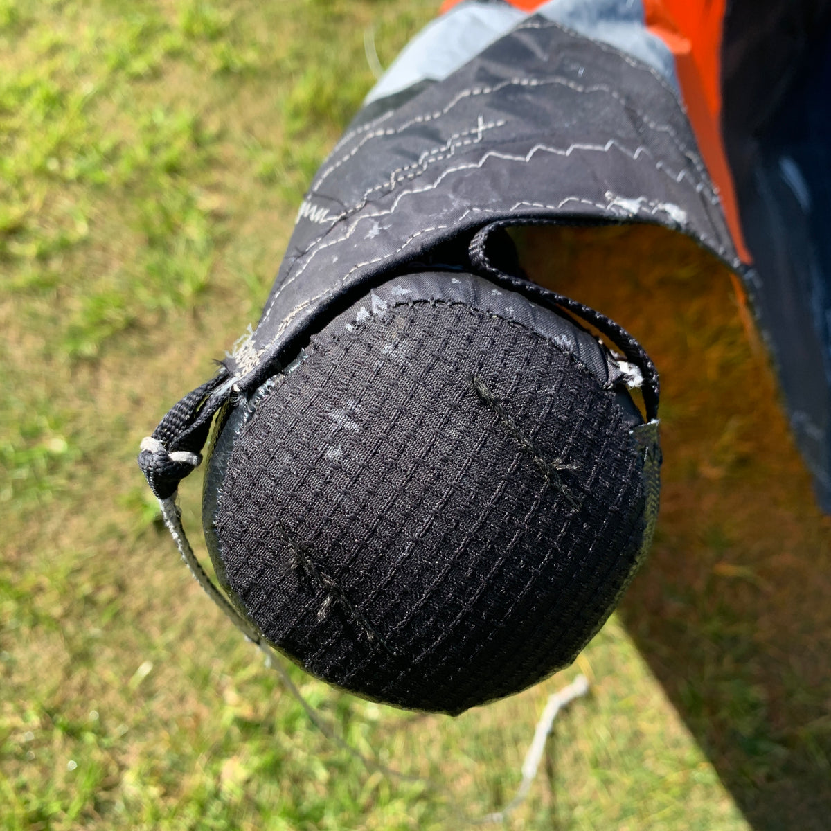 USED Slingshot UFO V3 Kite-10m-Black/Orange