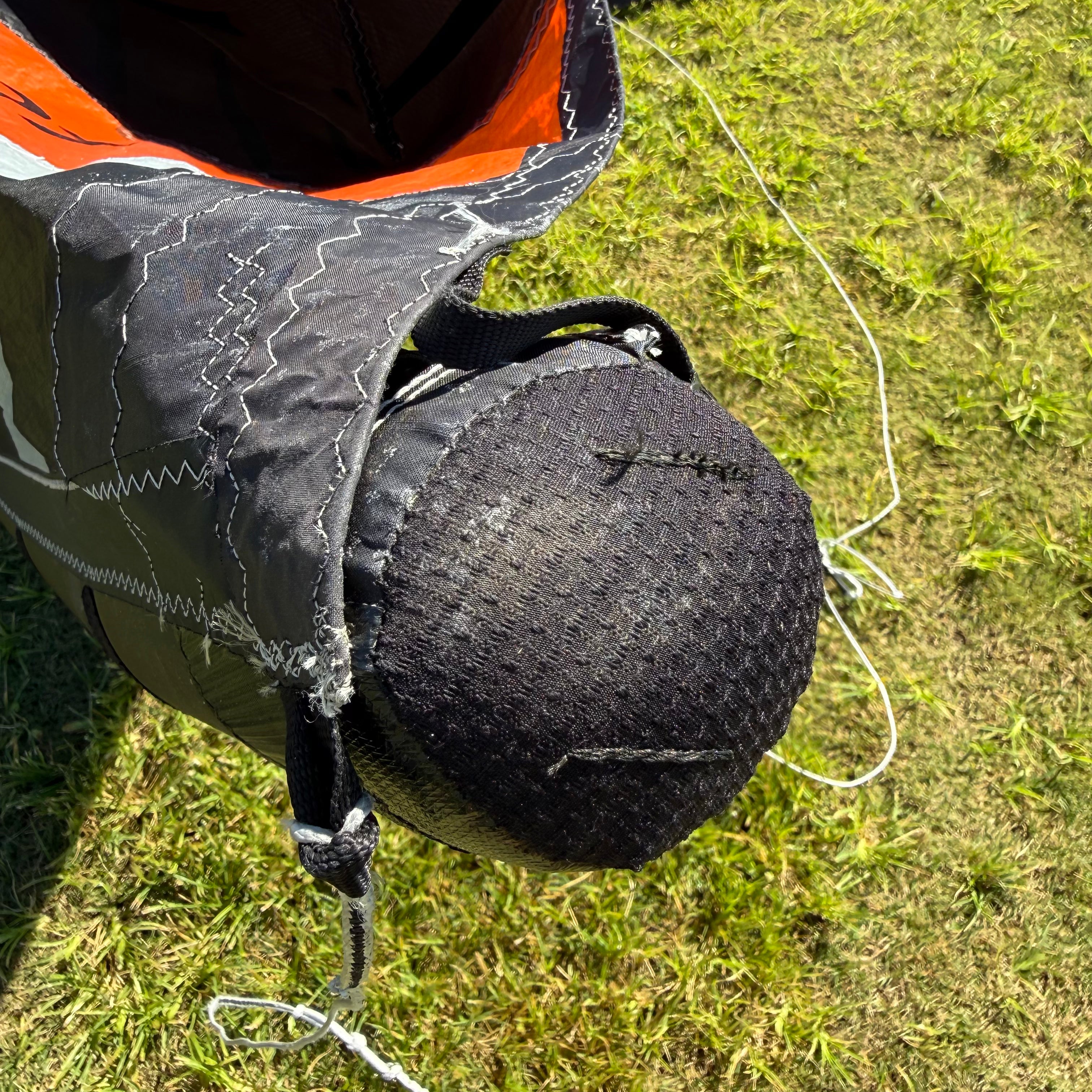 USED Slingshot UFO V3 Kite-9m-Black/Orange