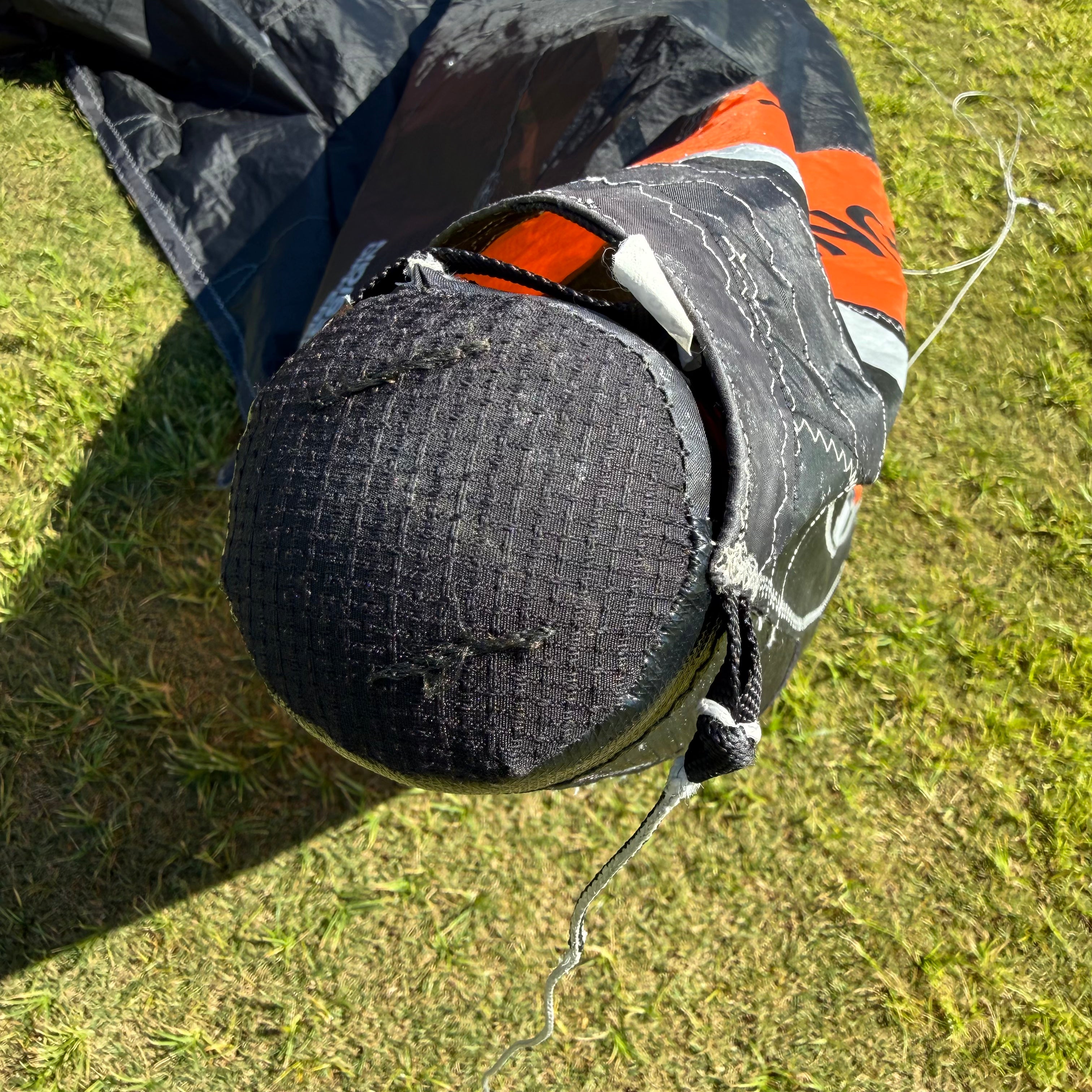 USED Slingshot UFO V3 Kite-9m-Black/Orange
