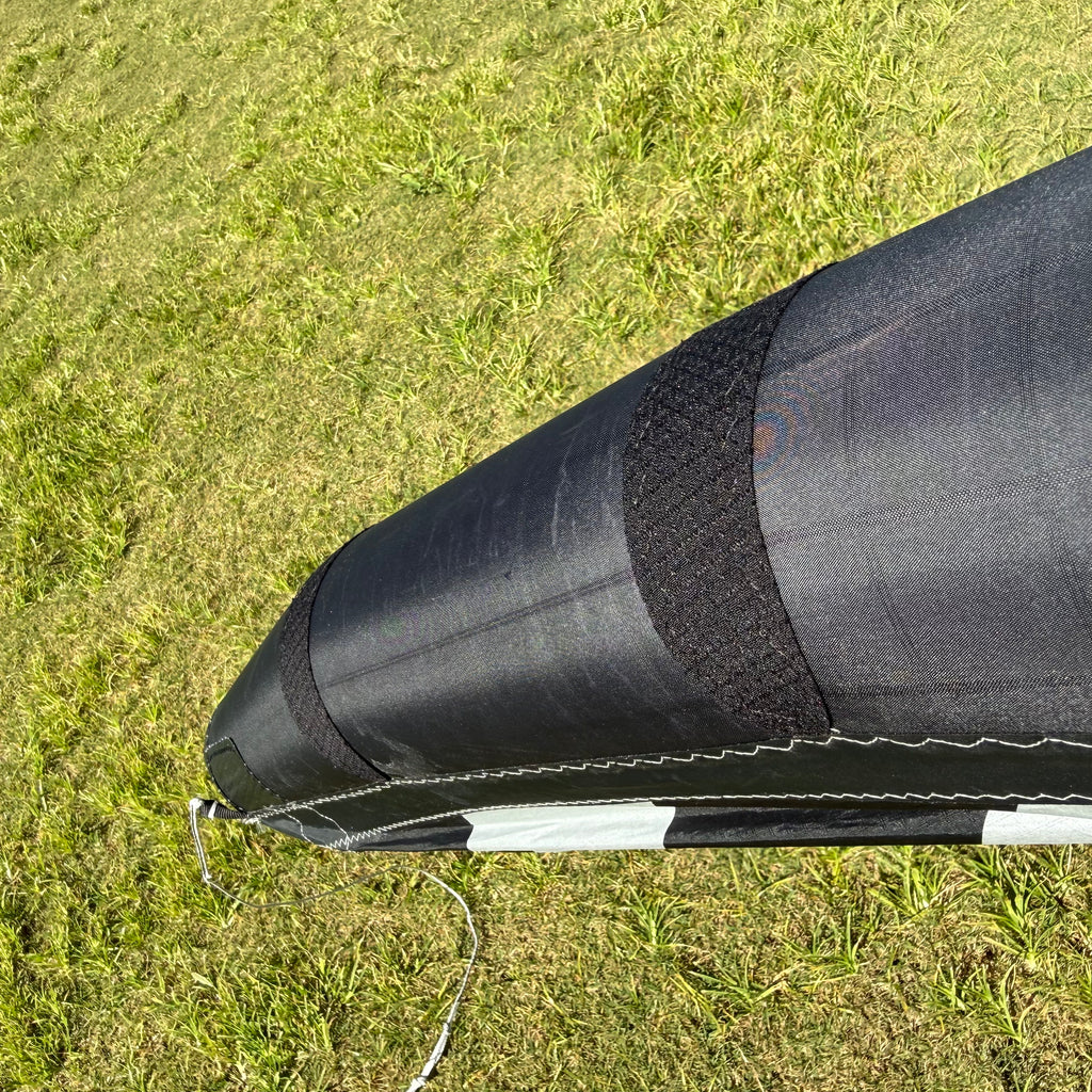USED Slingshot UFO V3 Kite-9m-Black/Orange