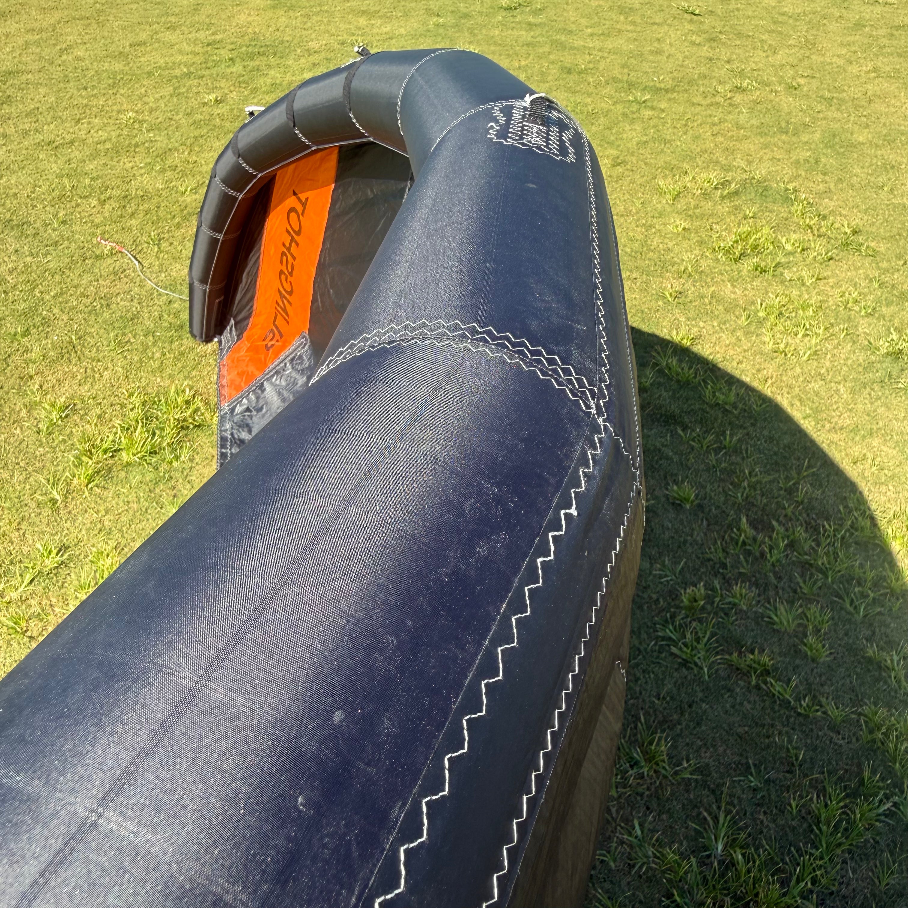 USED Slingshot UFO V3 Kite-6m-Black/Orange