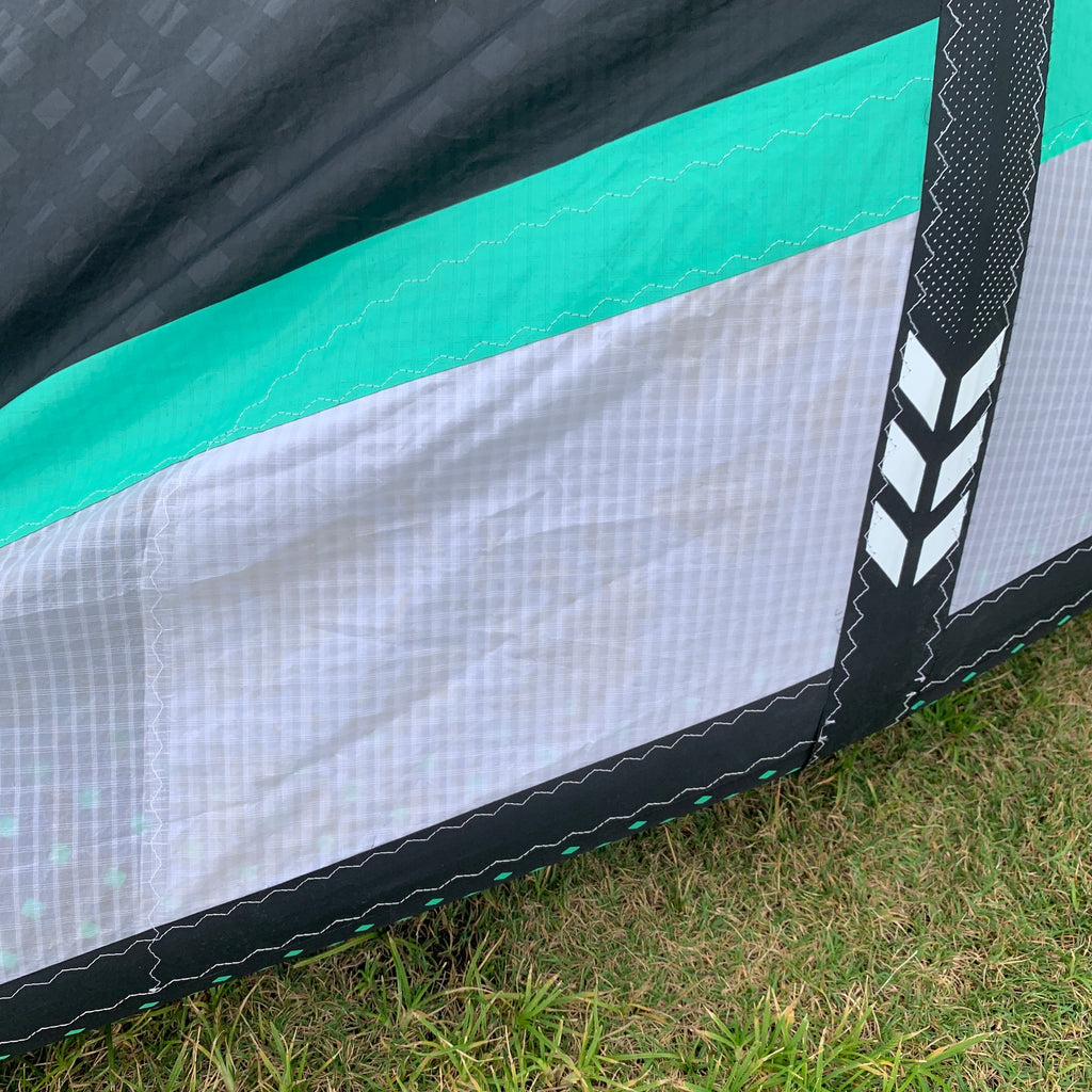 USED Core XR8 Kite-17m-White