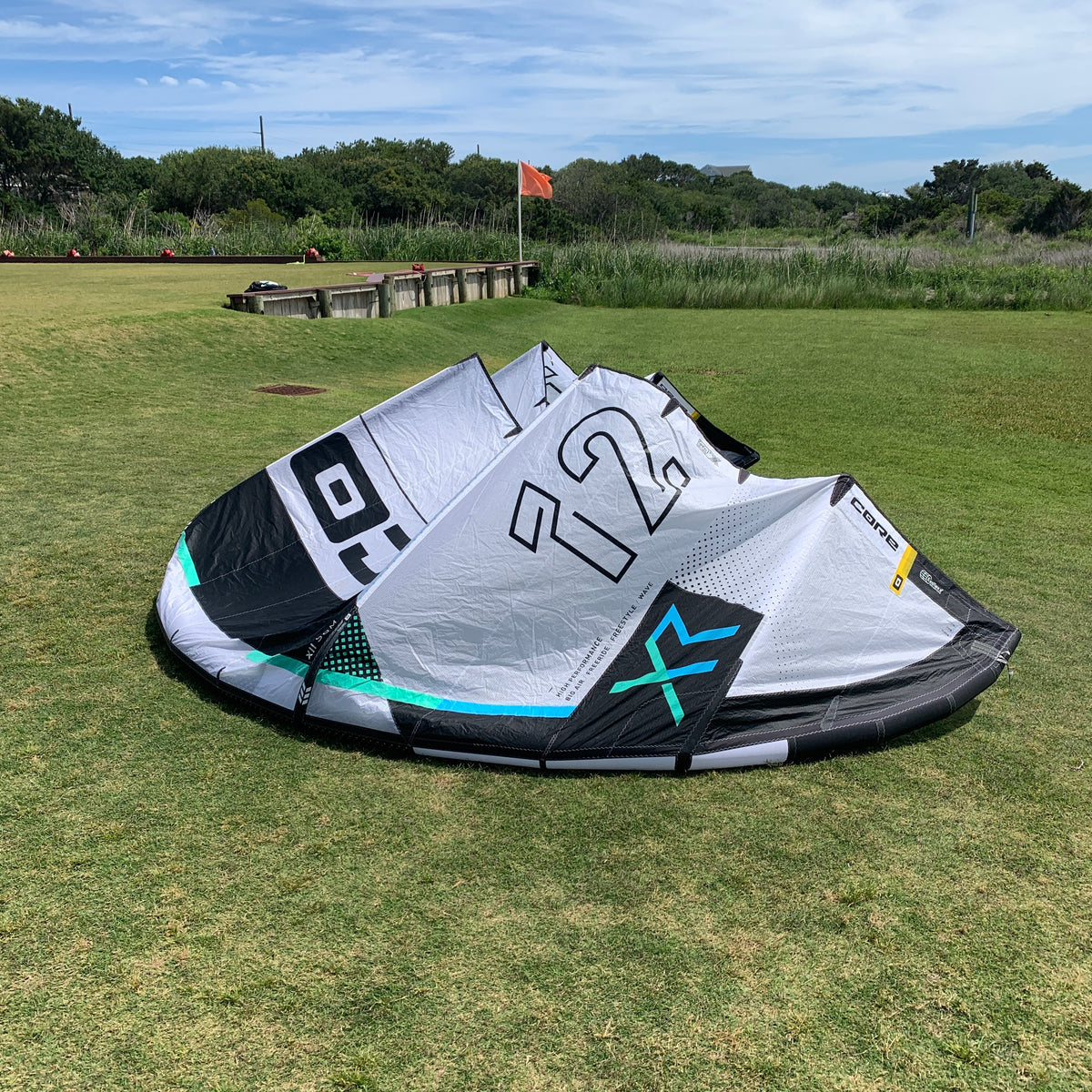 USED Core XR8 Kite-12m-White