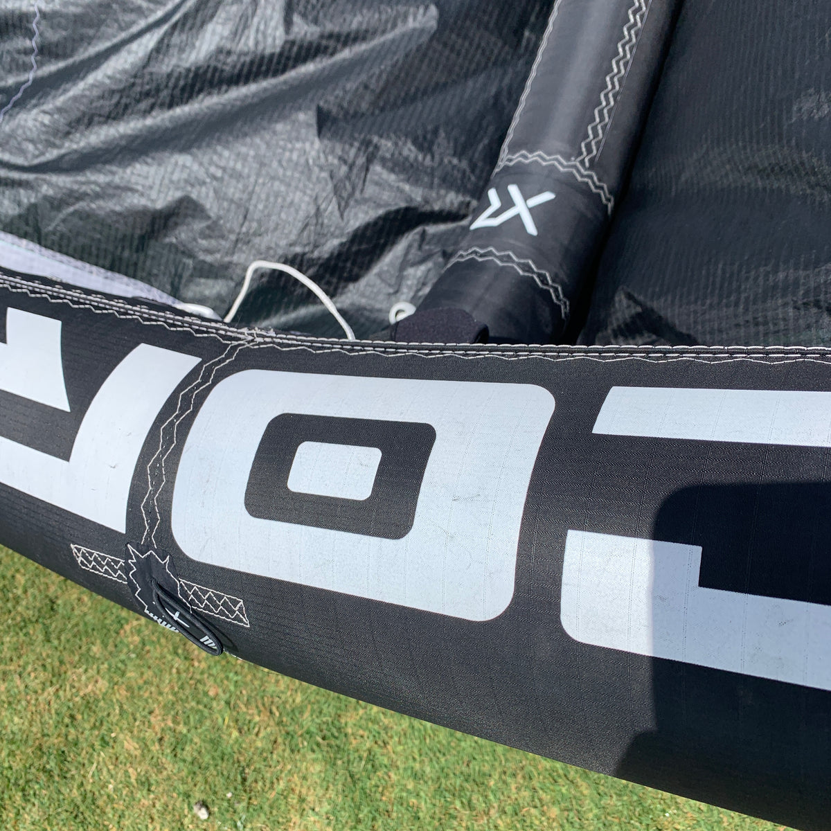 USED Core XR8 Kite-12m-White