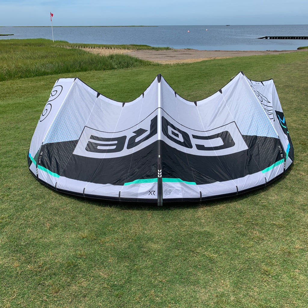 USED Core XR8 Kite-9m-White