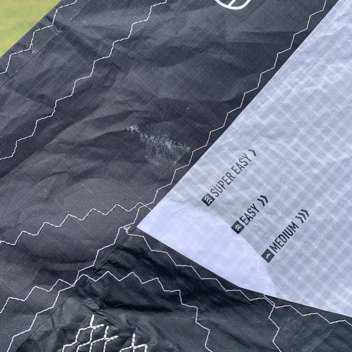 USED Core XR8 Kite-9m-White