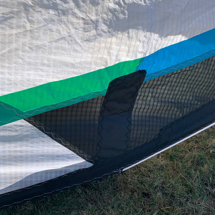 USED Core XR8 Kite-9m-White