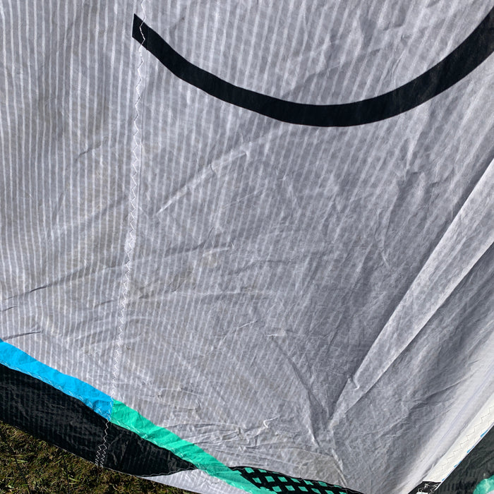 USED Core XR8 Kite-9m-White