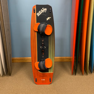 USED F-One Trax HRD LT Kiteboard-137cm w/ Plat. Bindings