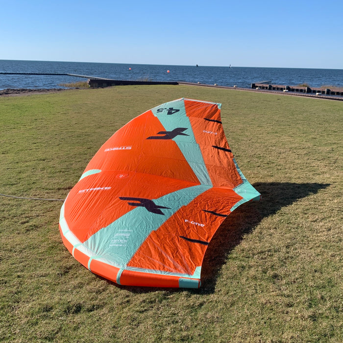 USED F-One Strike V4 Wing-4.5m-Flame Mint