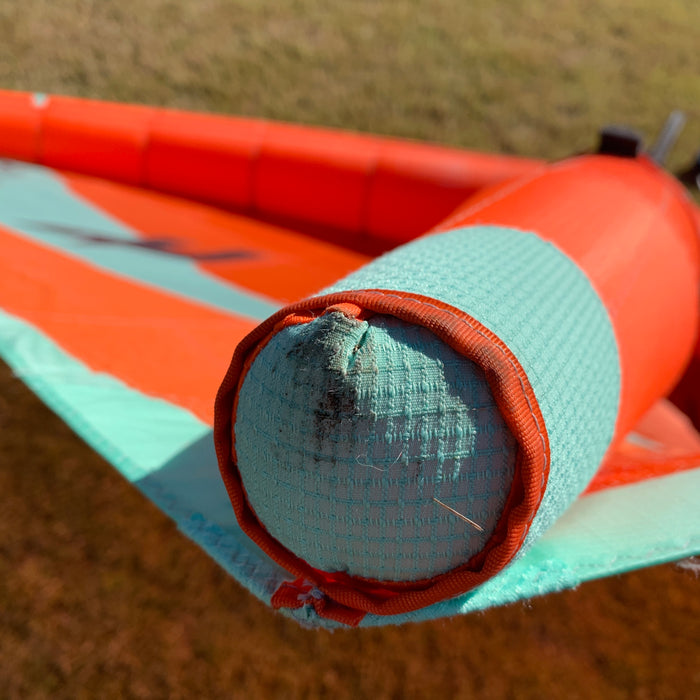 USED F-One Strike V4 Wing-4.5m-Flame Mint