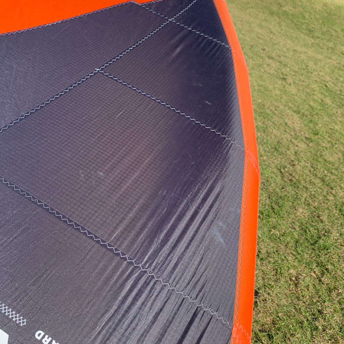USED F-One Strike V4 Wing-5m-Onyx/Flame