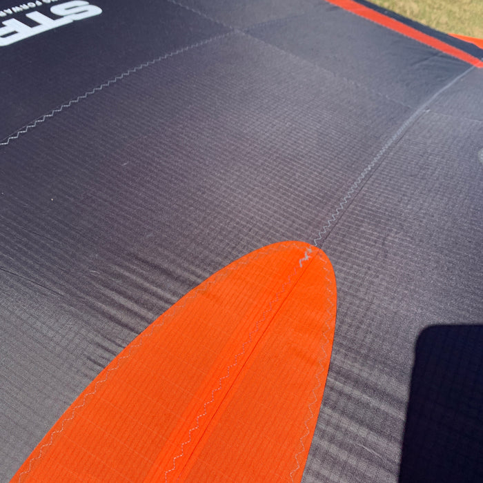 USED F-One Strike V4 Wing-5m-Onyx/Flame