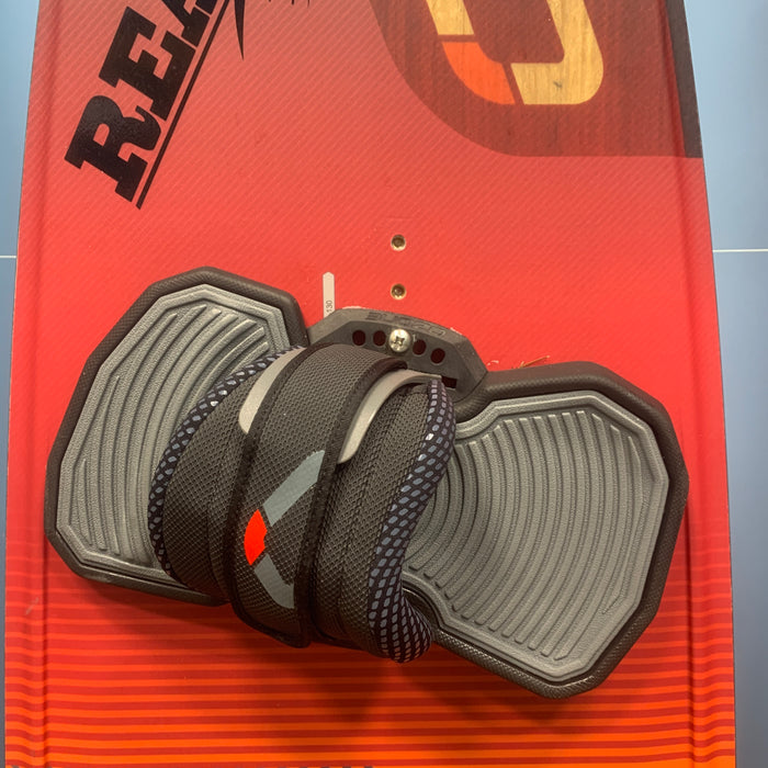 USED Ozone Code V4 Kiteboard-Red-138cm w/Straps