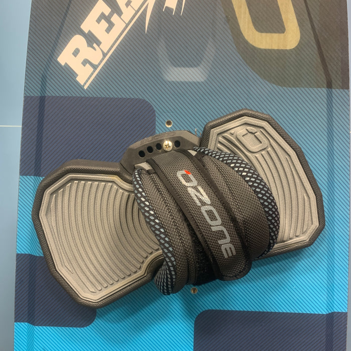 USED Ozone Torque V3 Kiteboard-138cm w/Straps