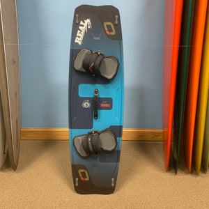 USED Ozone Torque V3 Kiteboard-136cm w/Straps