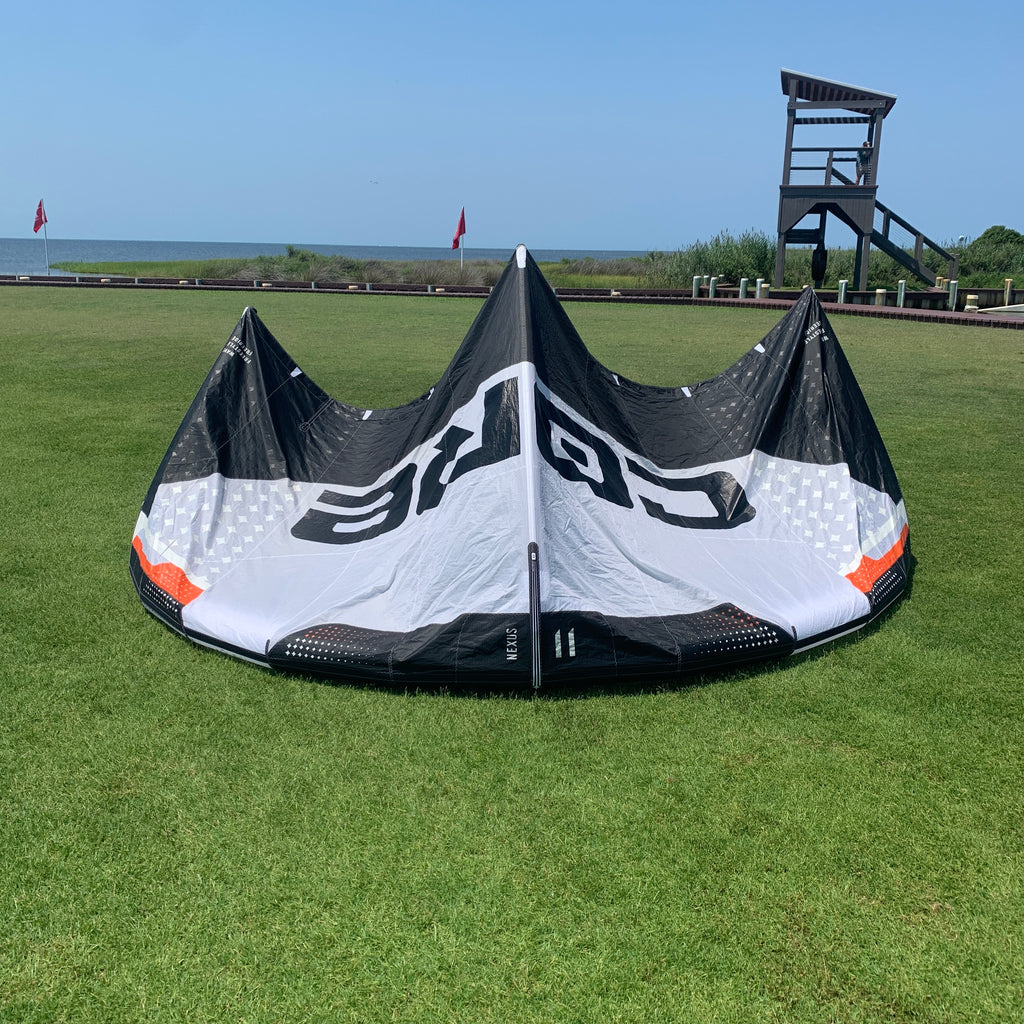 USED Core Nexus 4 Kite-Black-11m