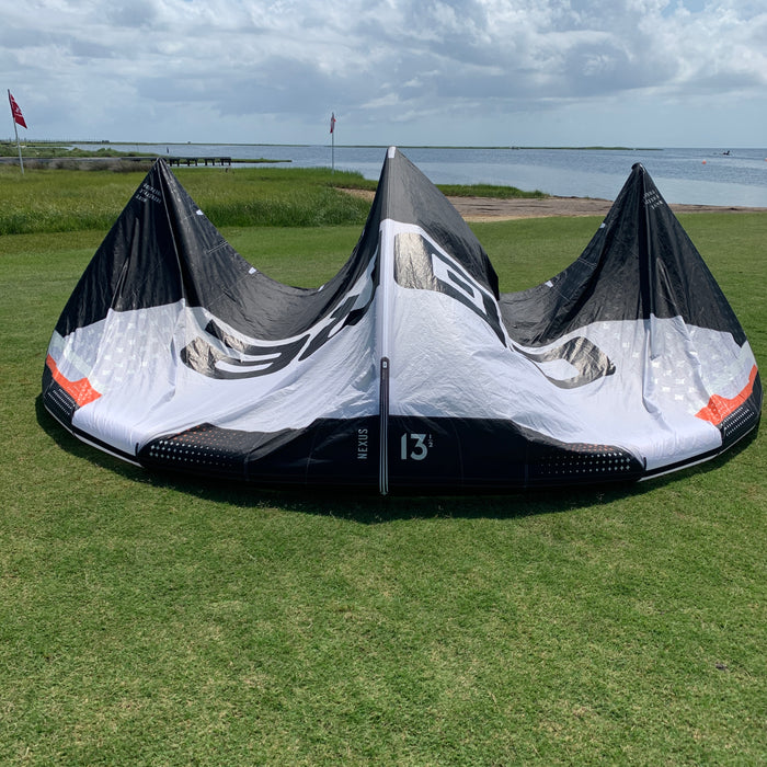 USED Core Nexus 4 Kite-Black-13.5m