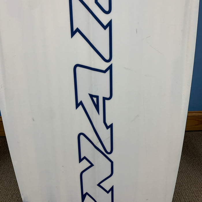 USED Naish Motion Kiteboard-142cm w/Straps