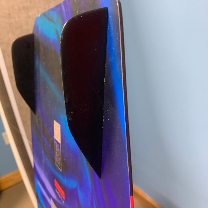 USED 2025 North Atmos Kiteboard-141 x 42cm w/Straps