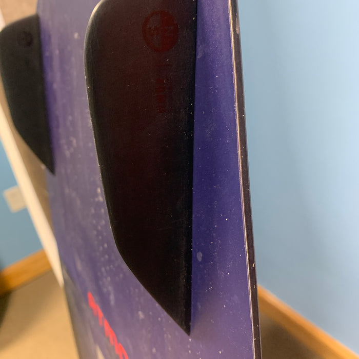 USED 2025 North Atmos Kiteboard-141 x 42cm w/Straps