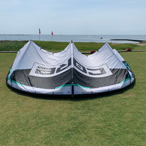 USED Core XR8 Kite-12m-White