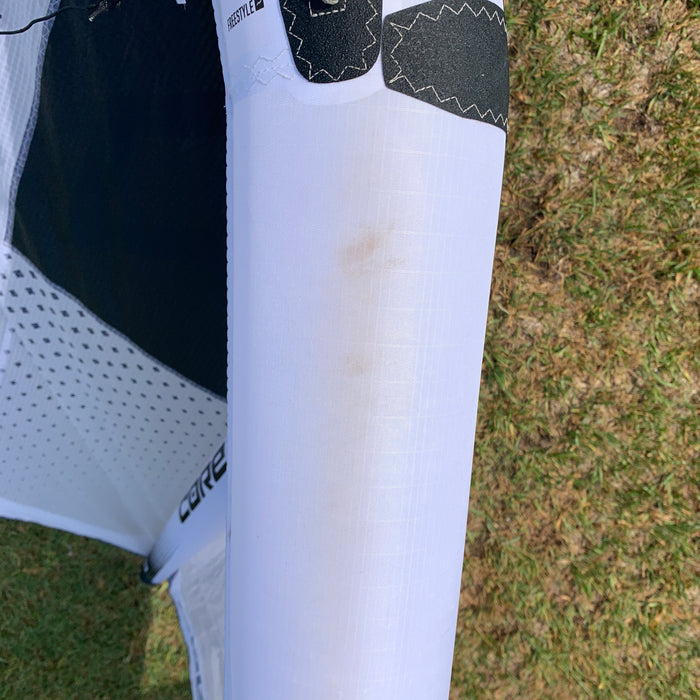 USED Core XR8 Kite-13.5m-White