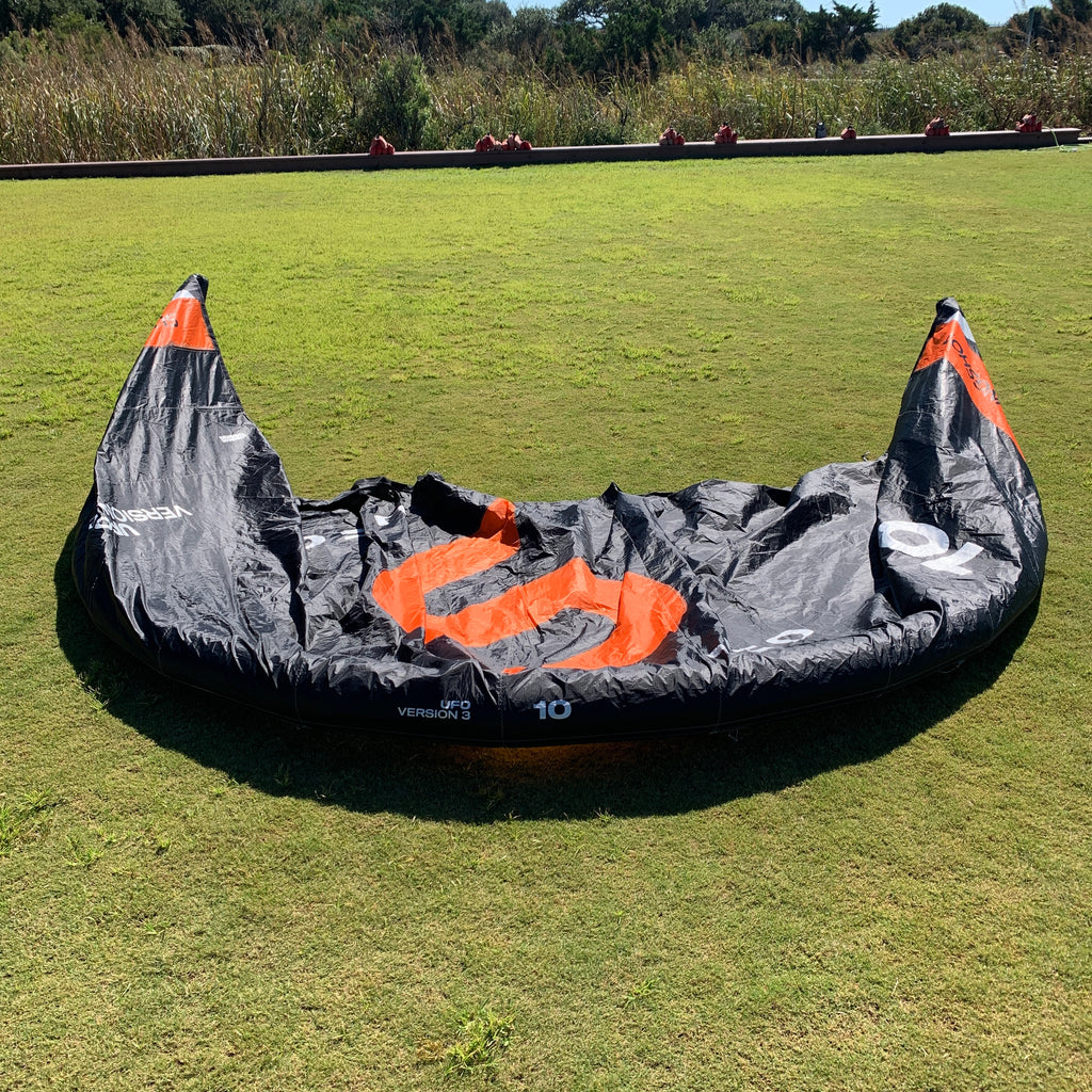 USED Slingshot UFO V3 Kite-10m-Black/Orange