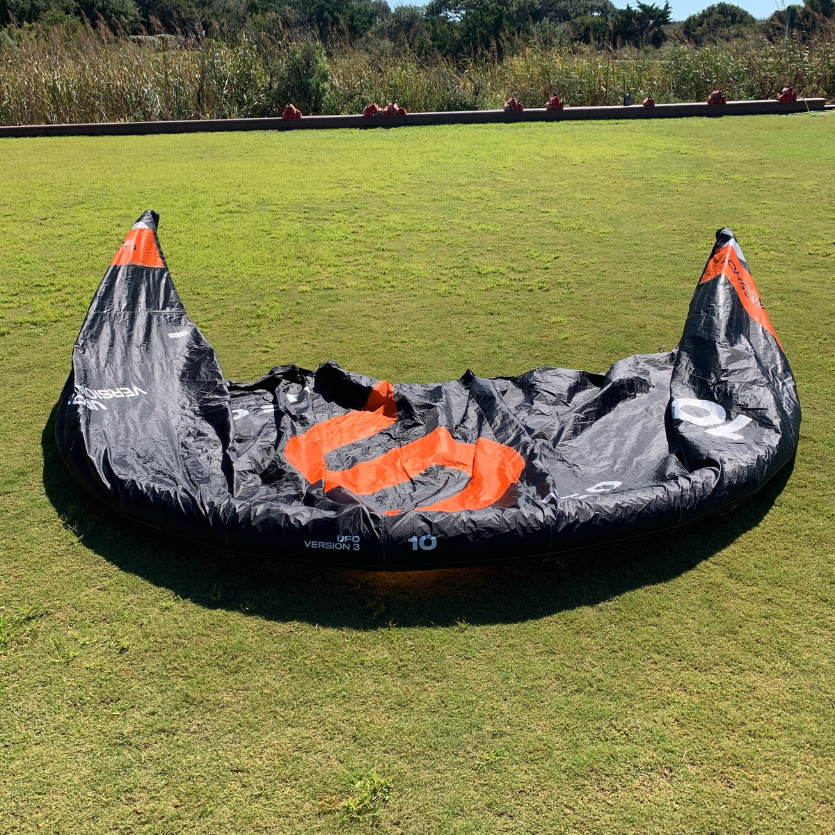 USED Slingshot UFO V3 Kite-10m-Black/Orange