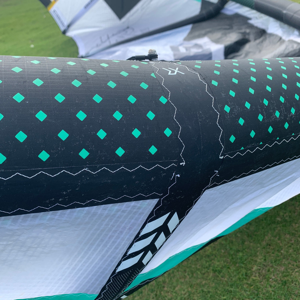 USED Core XR8 Kite-13.5m-White
