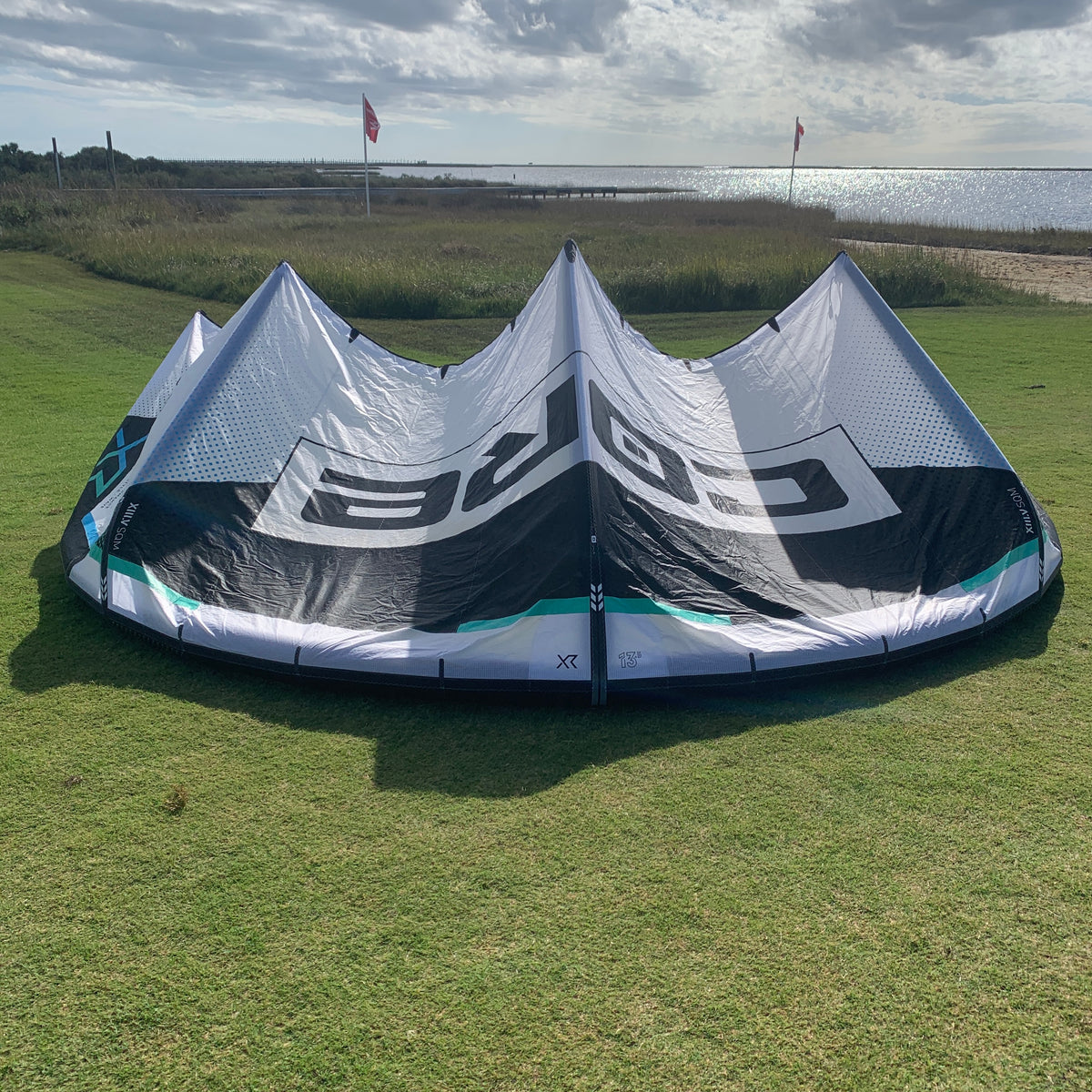 USED Core XR8 Kite-13.5m-White