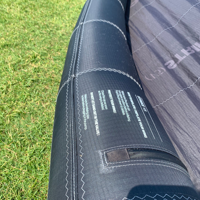 USED F-One Strike V5 Wing-Onyx-4.5m