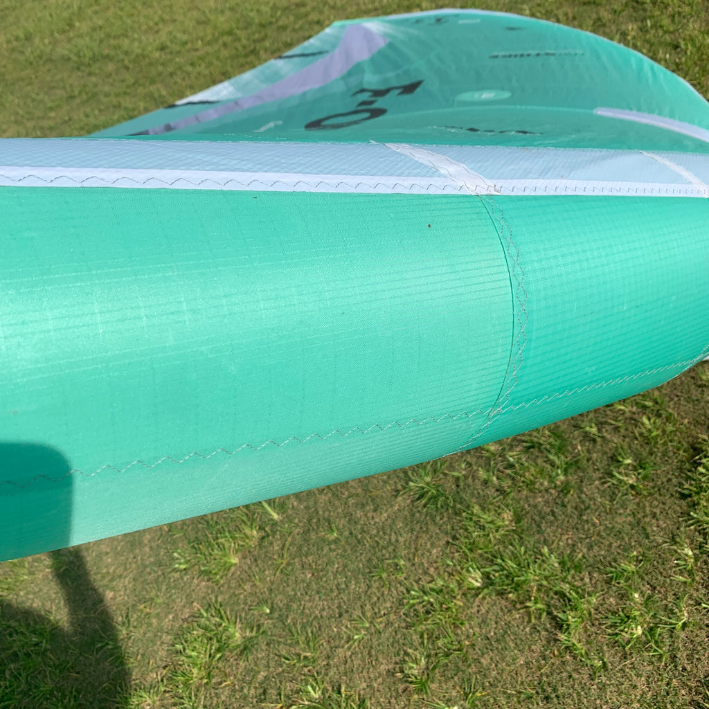 USED F-One Strike V5 Wing-Mint-5.5m