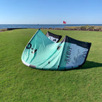 USED F-One Addikt TEC Kite-Black/Mint-8m