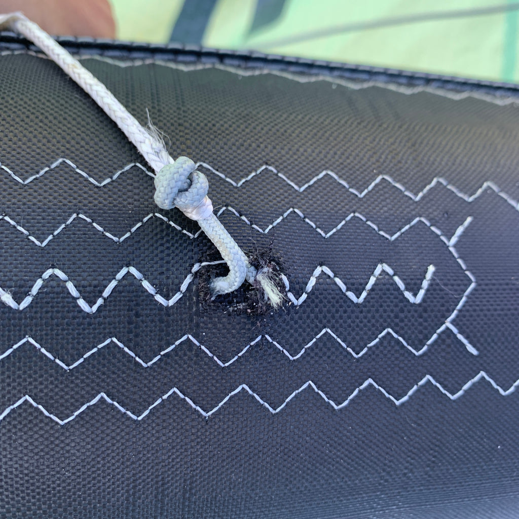 USED F-One Addikt TEC Kite-Black/Mint-8m