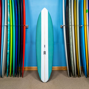 Actual Board: Ryan Sakal Sabre PU/Poly 7'2" — 46.8L