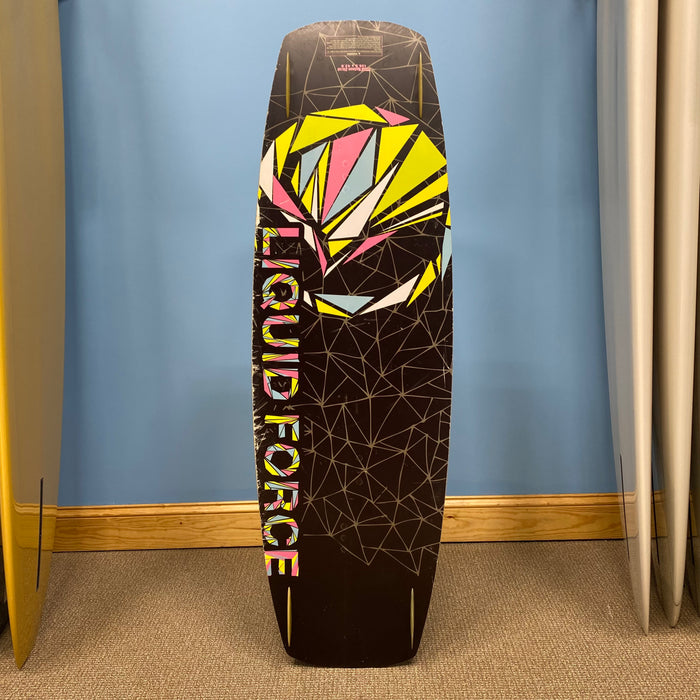 USED Liquid Force Influence Kiteboard w/Straps-138cm Default Title