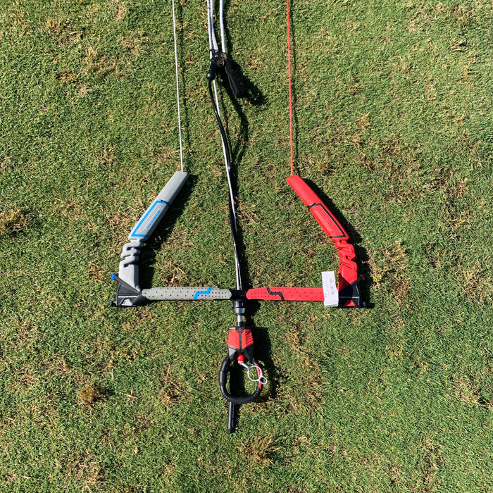 USED Naish Torque 2 + Torque QR Control Bar-55cm