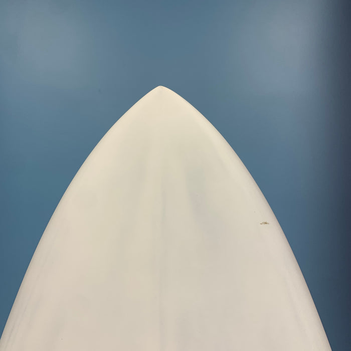 USED Armstrong Downwind Foilboard-7'2" x 96L