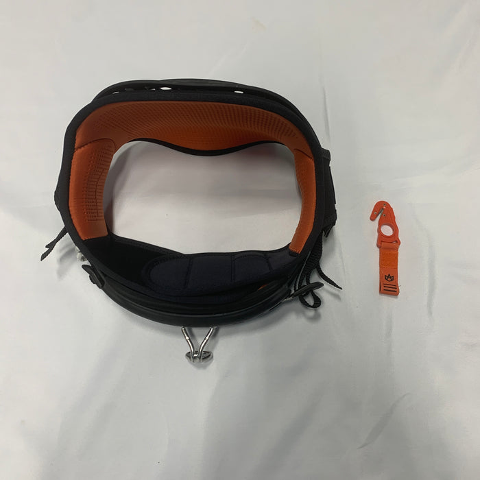 USED Manera Halo V2 Harness-Black-Medium