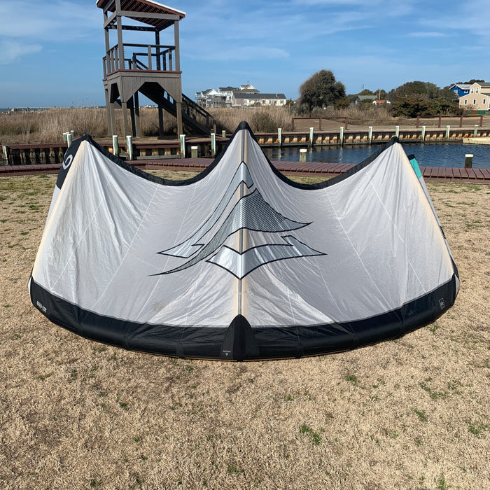 USED Naish 2024 Psycho Nvision Kite-9m