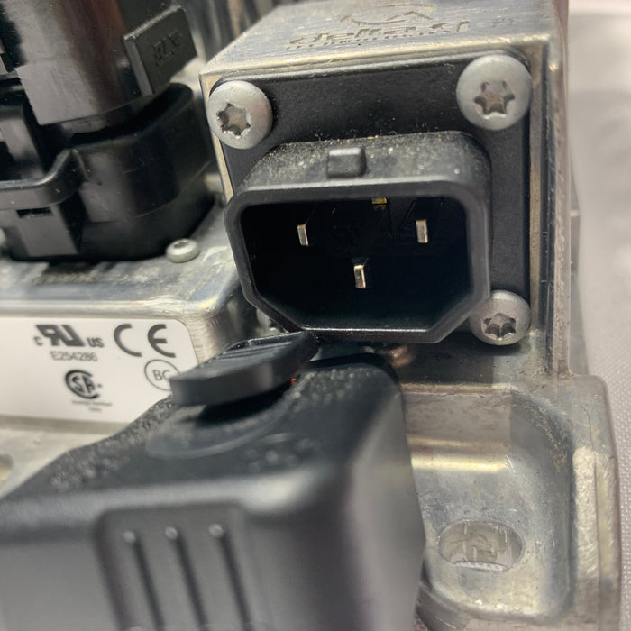 USED Lift Foils V4 Battery Charger