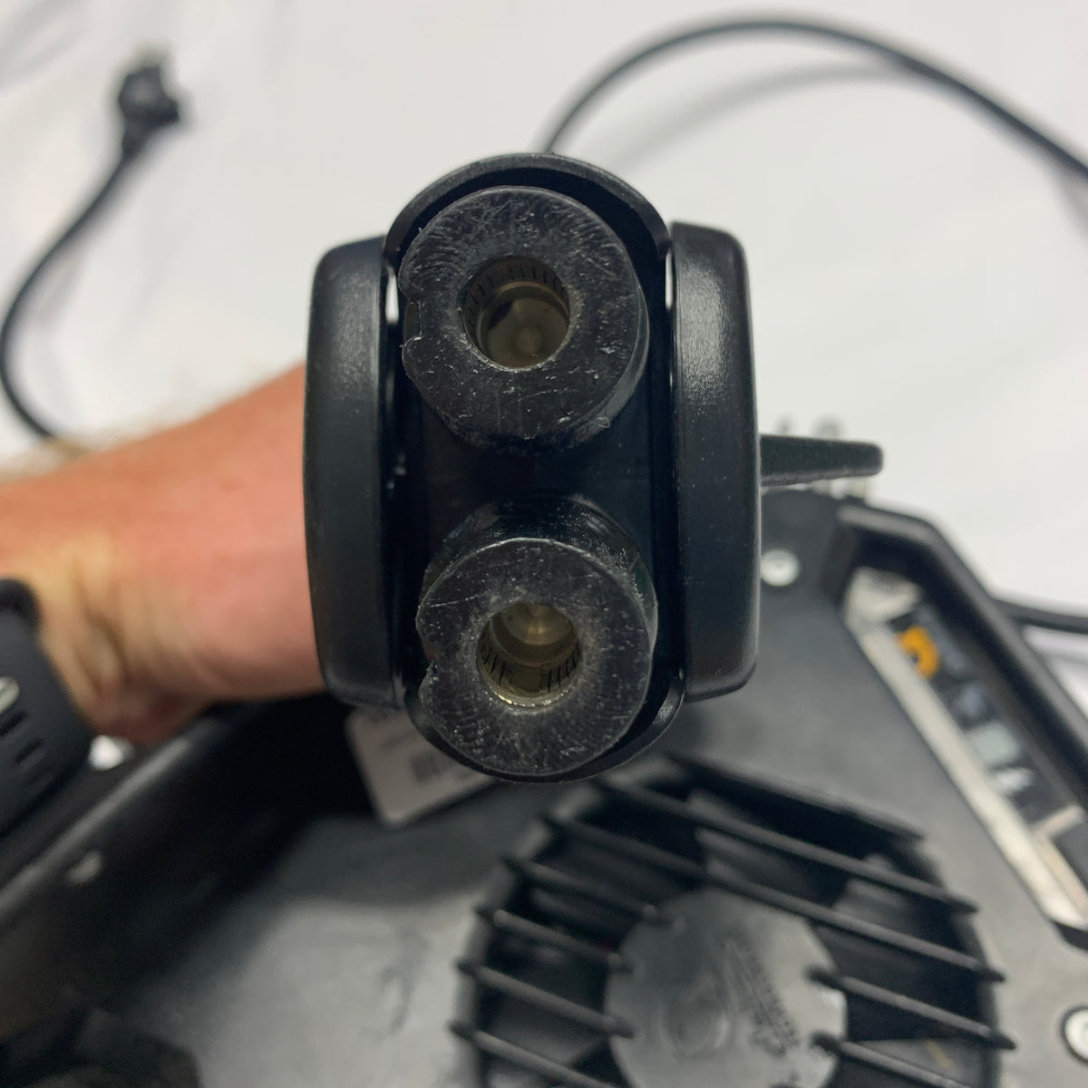 USED Lift Foils V4 Battery Charger