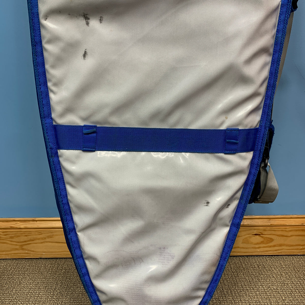 USED Armstrong Midlength FG Foilboard-5'9" x 65L