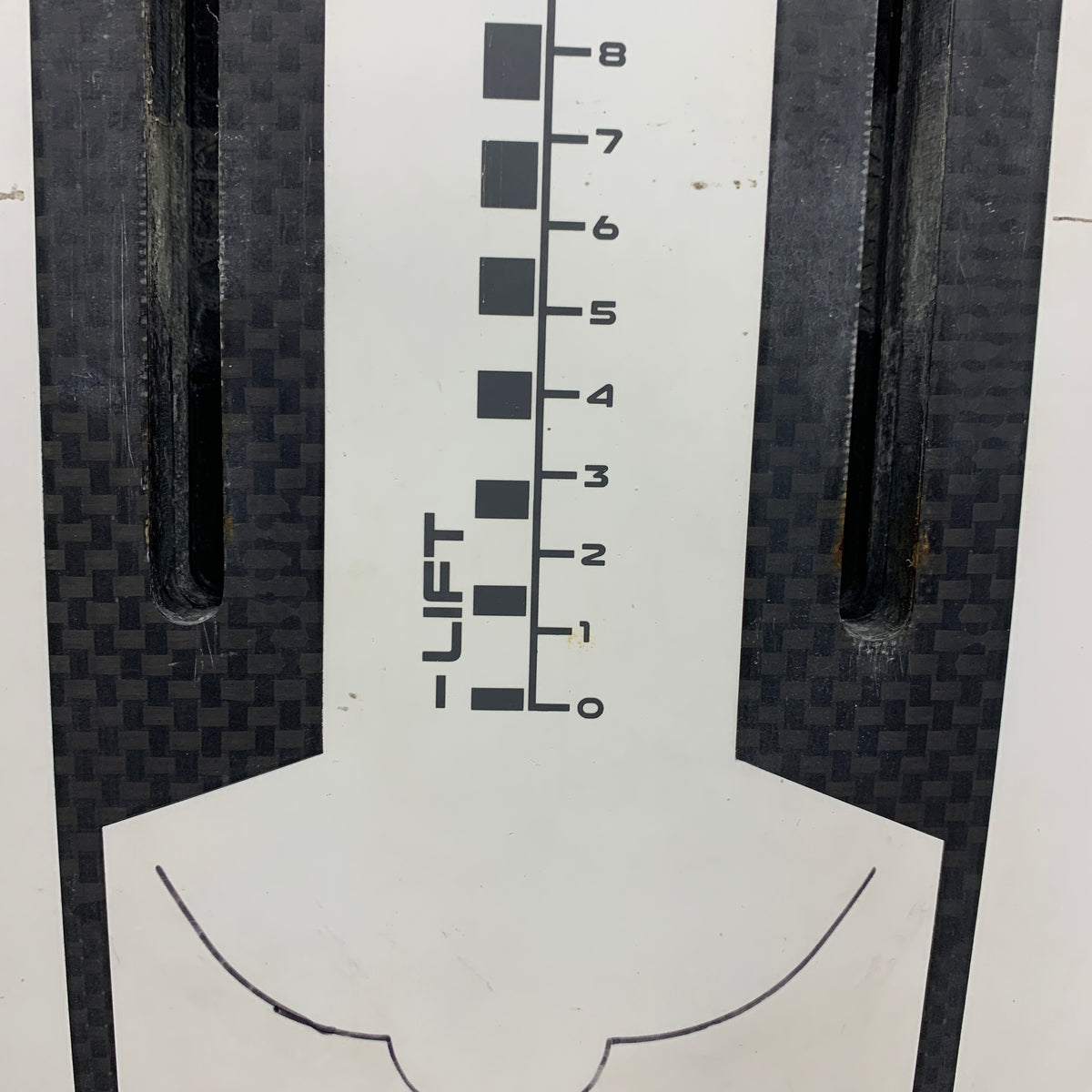 USED Armstrong Midlength FG Foilboard-5'9" x 65L