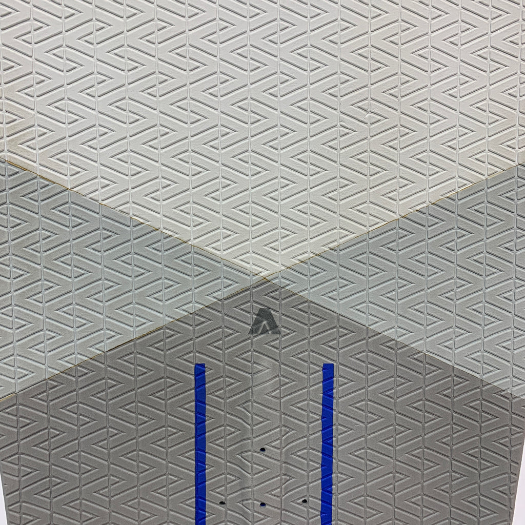 USED Armstrong Midlength FG Foilboard-5'9" x 65L